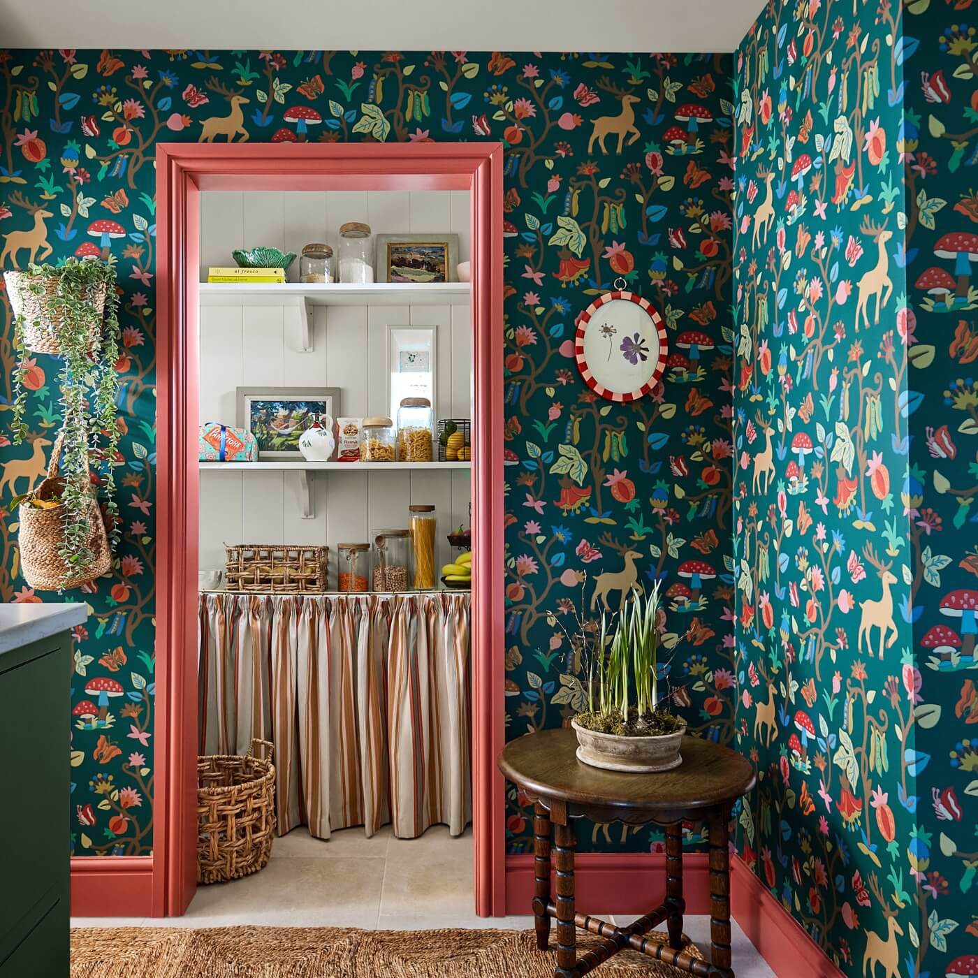 Forest Of Dean Wallpaper - Midnight/multi - DABW217219 - Sanderson