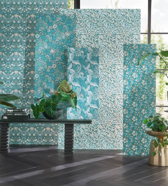 Golden Lily Wallpaper - Teal - W0174/03 - Clarke & Clarke