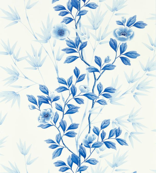 Lady Alford Wallpaper - Porcelain / China Blue - HDHW112898 - Harlequin