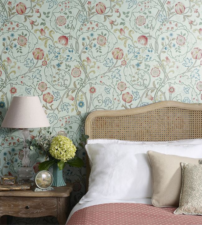 Mary Isobel Wallpaper - Pink/Ivory - 214728 - Morris & Co