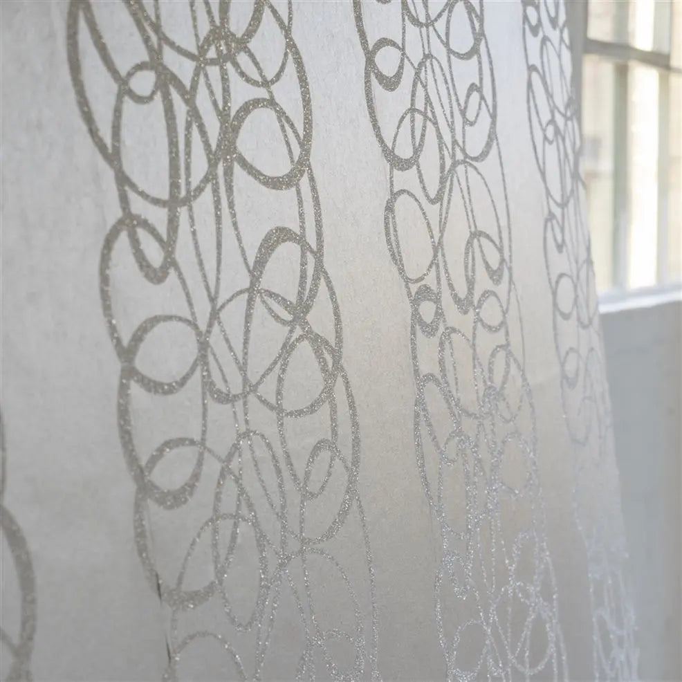 Montauroux Wallpaper - Platinum - PDG692/02 - Designers Guild