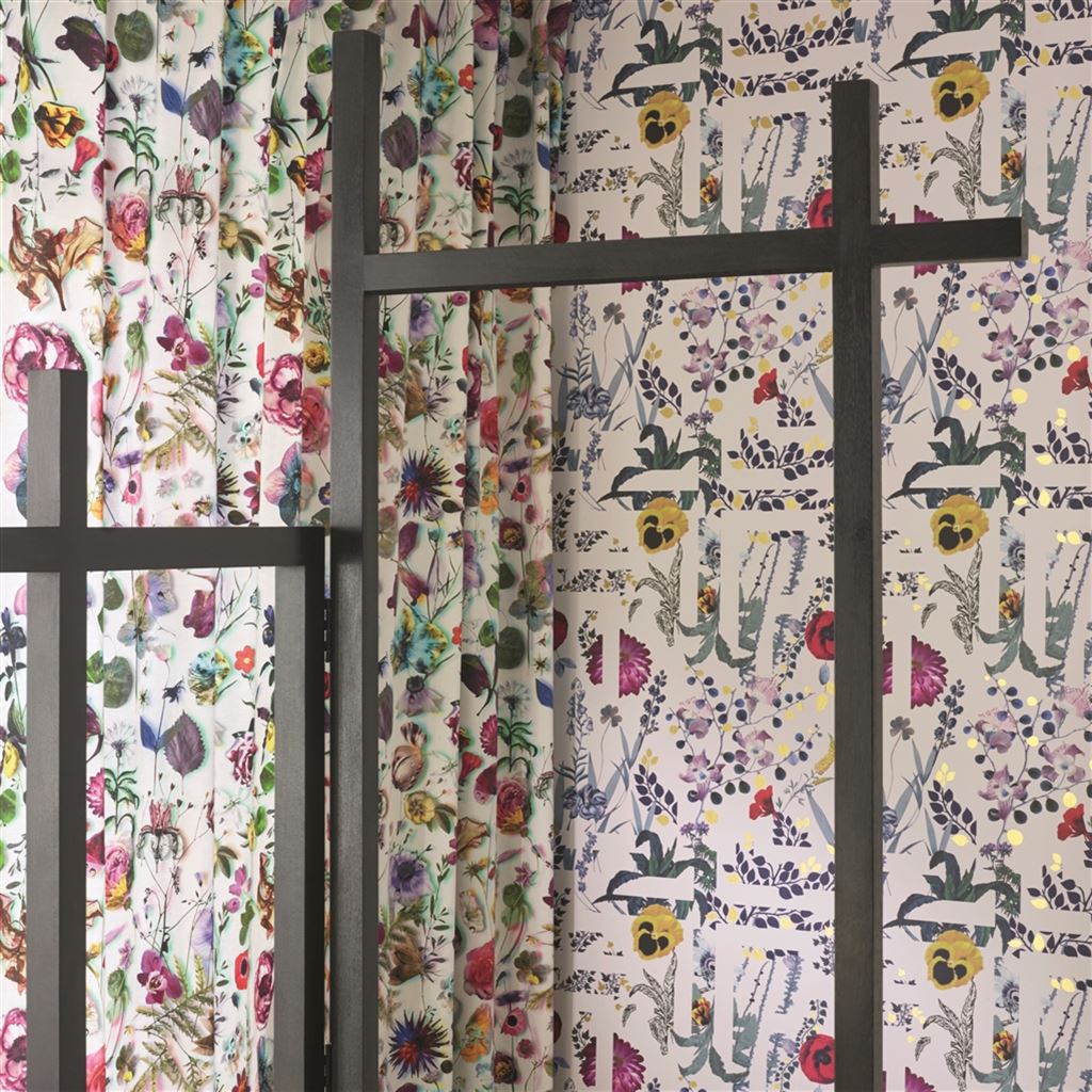 Primavera Labyrinthum Room Wallpaper 2 - Pink