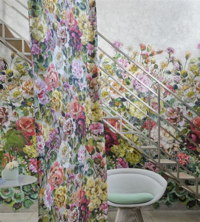 Grandiflora Rose Room Wallpaper - Multicolor