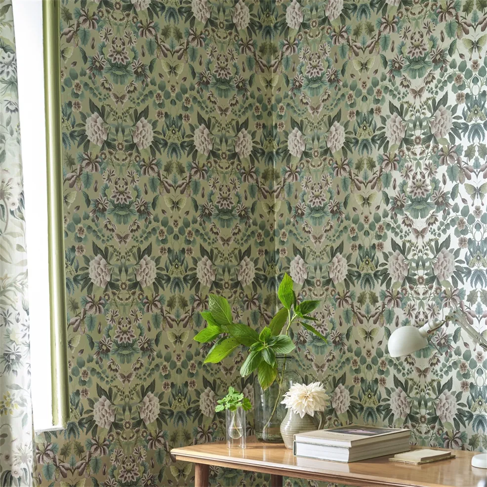 Ikebana Damask Gilver Room Wallpaper
