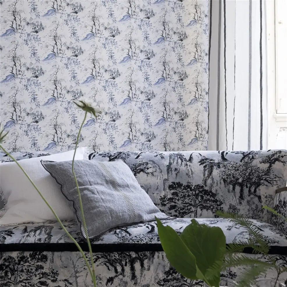 Winter Palace Wallpaper