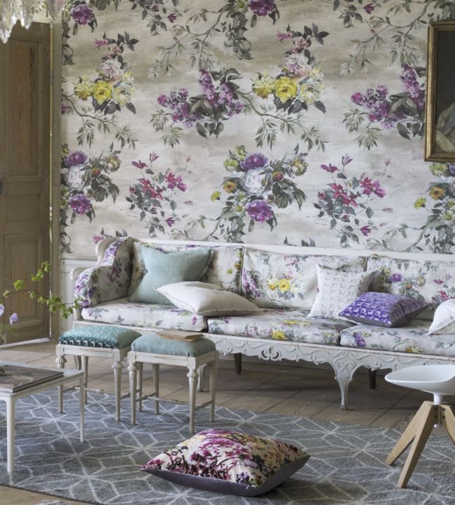 Caprifoglio Room Wallpaper - Purple