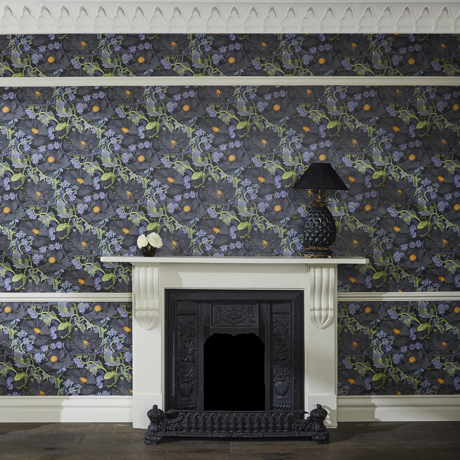 Papavera Wallpaper - Noir - House of Hackney