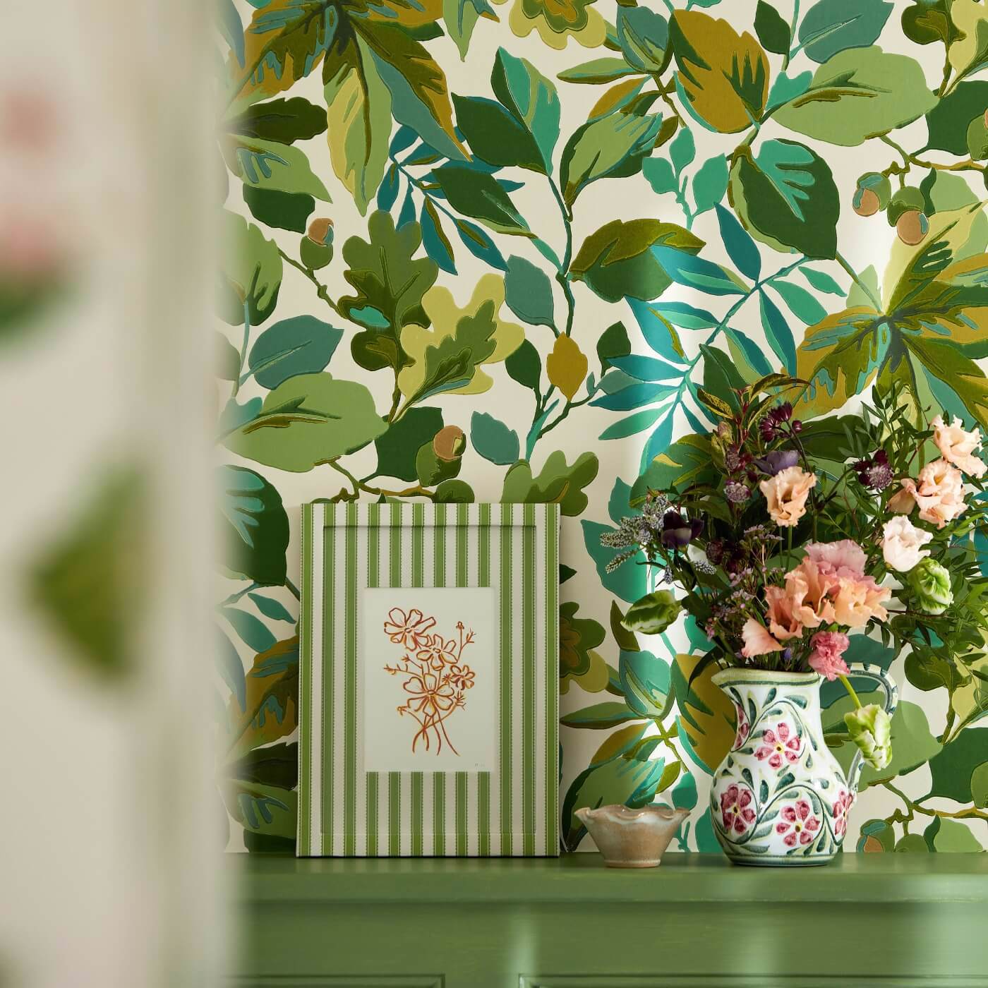 Robin's Wood Wallpaper - Botanical Green - DABW217223 - Sanderson