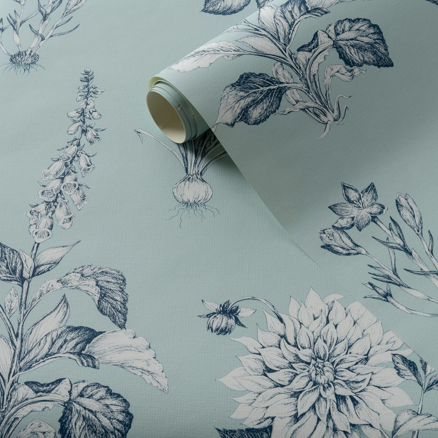 Roseraie Wallpaper - Seaglass - Clarke & Clarke