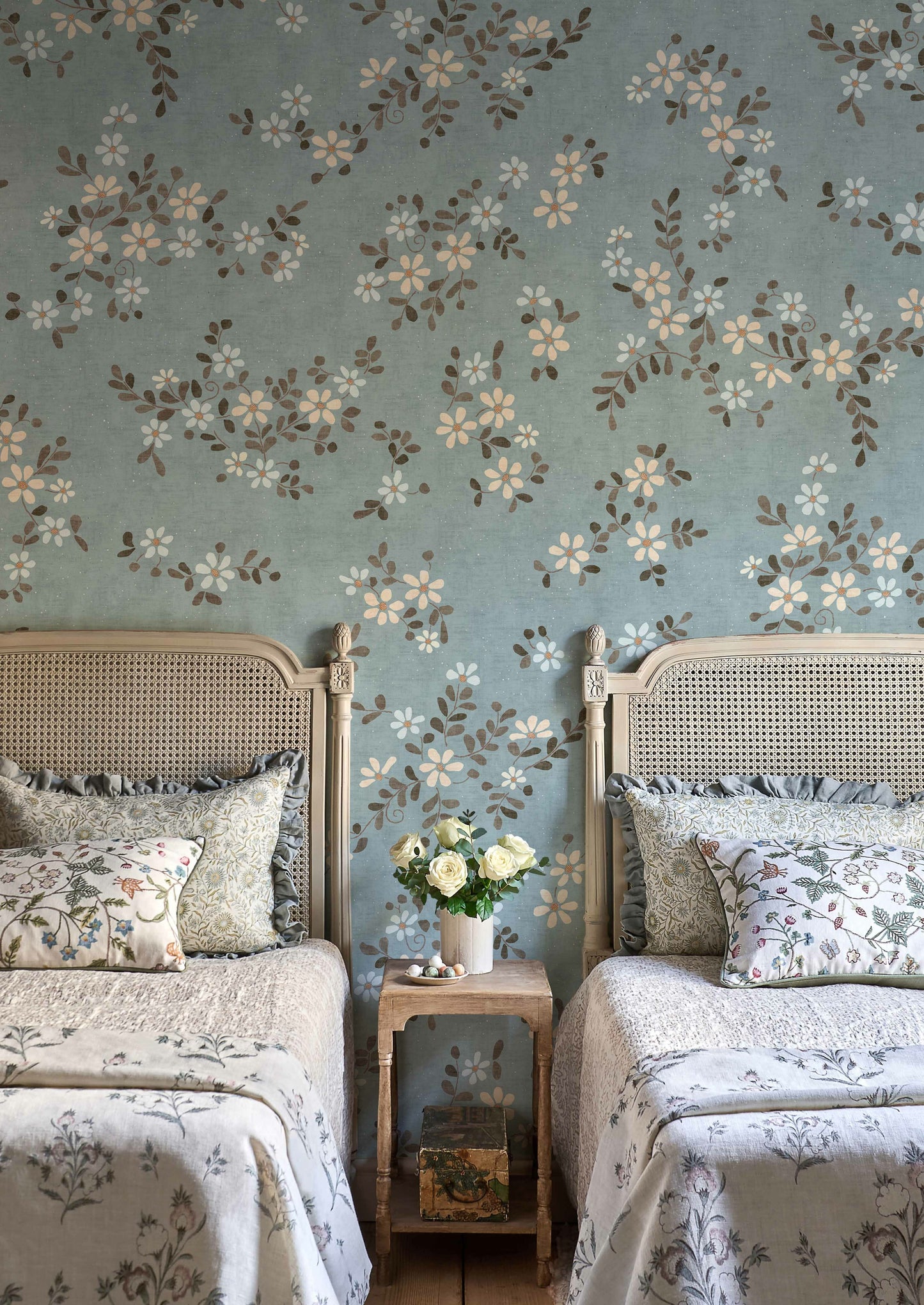 Stellata Wallpaper  - Misty
