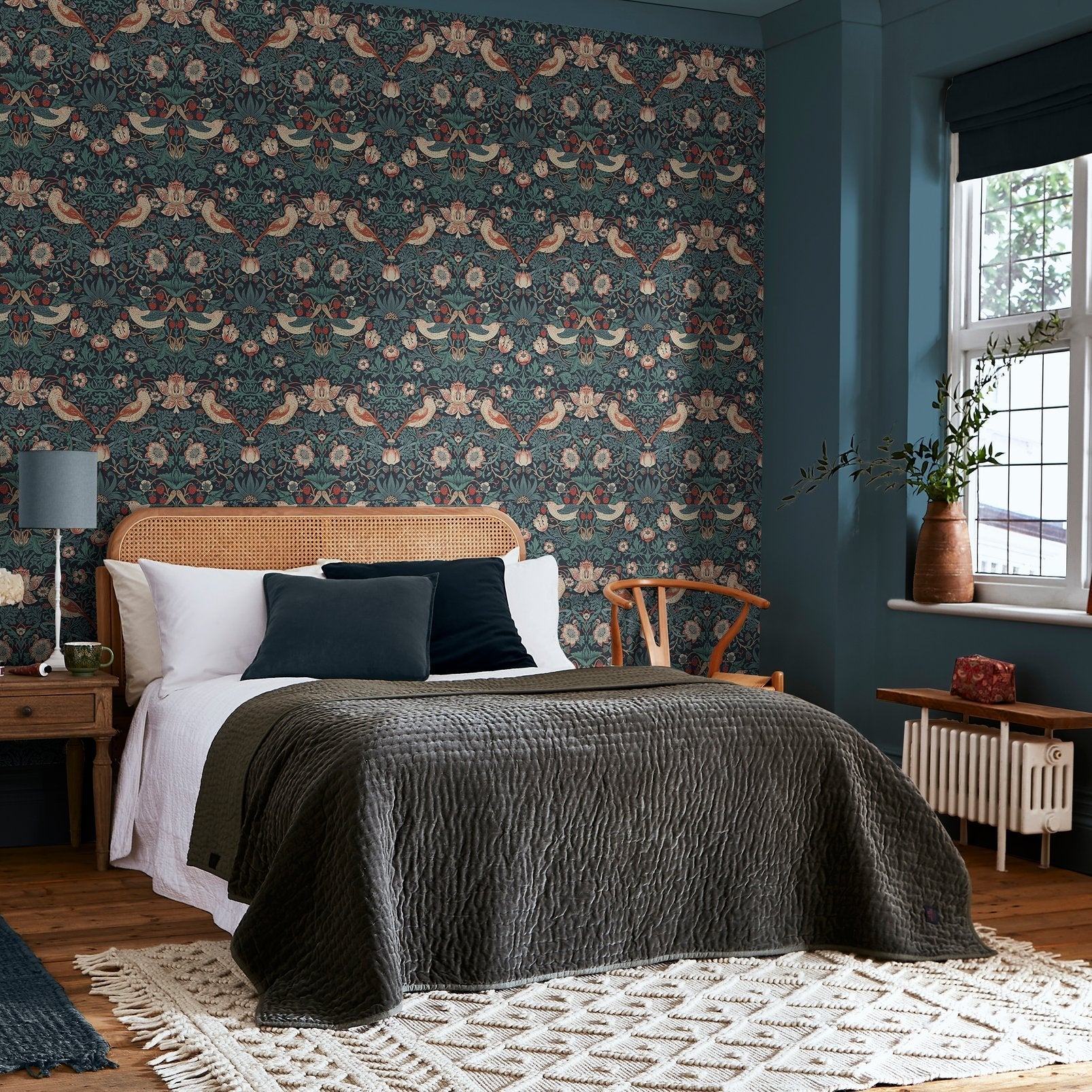 Strawberry Thief Wallpaper - Deep Blue - 124231 - William Morris AH