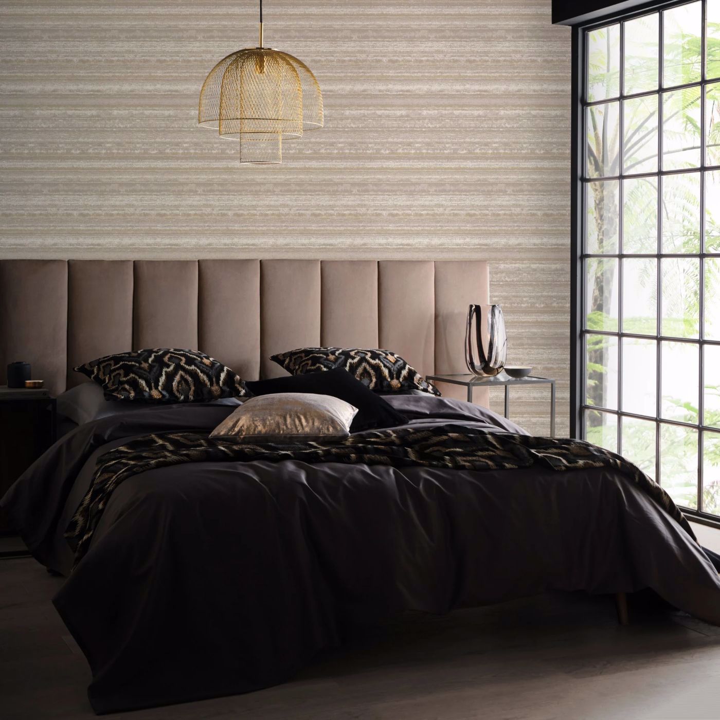 Striatus Wallpaper - Pebble - Clarke & Clarke