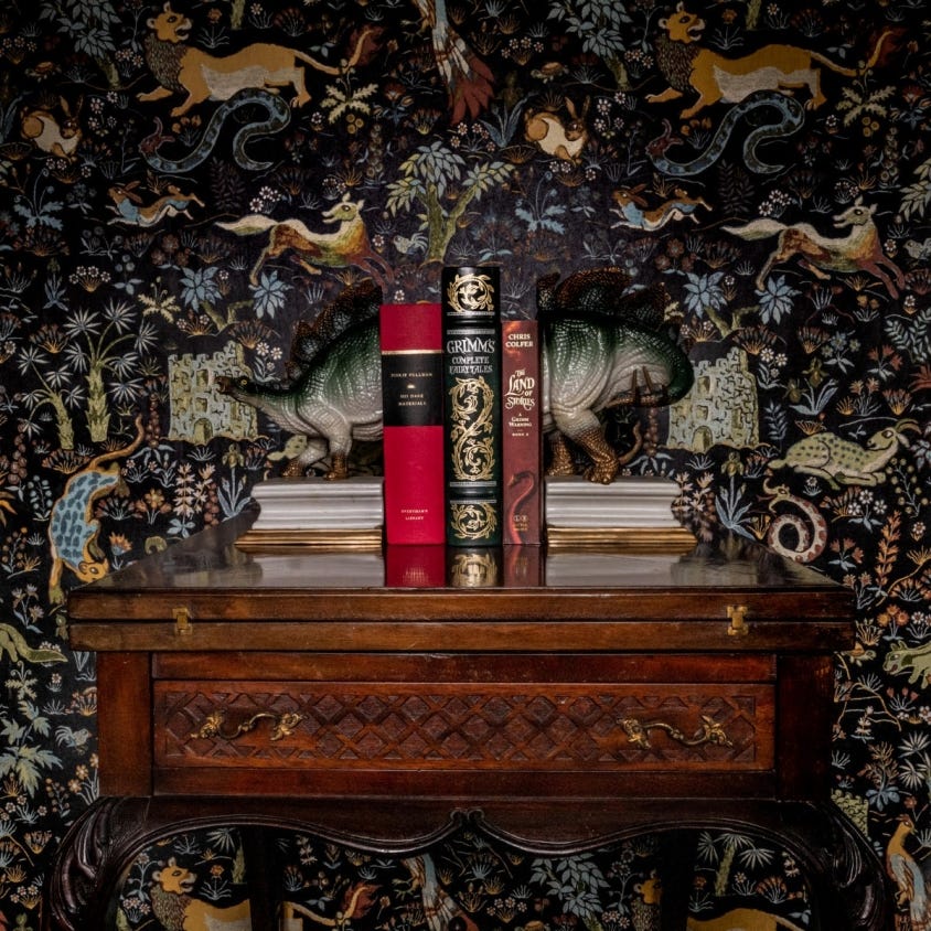 TREMATONIA Wallpaper - Onyx - House of Hackney