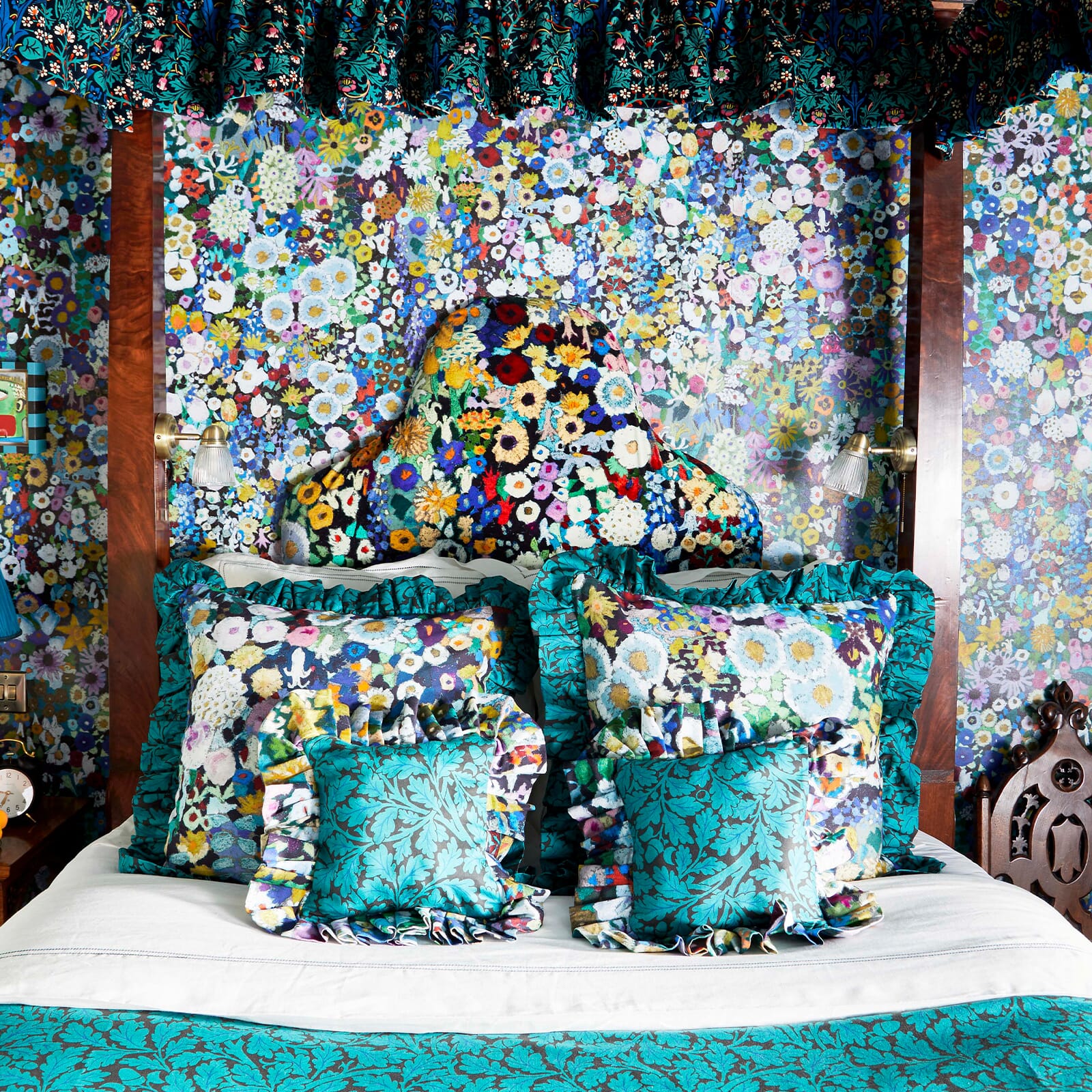 Woodstock Wallpaper - Meadow - House of Hackney