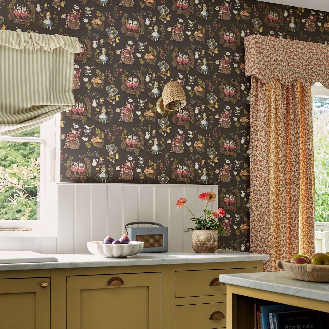 Alice In Wonderland Wallpaper - Chocolate - DDIW217288 - Sanderson