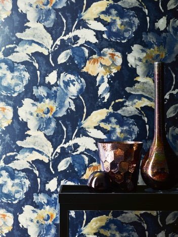 Beatrice Wallpaper - Silver/Pink - J162W - 01 - Jane Churchill