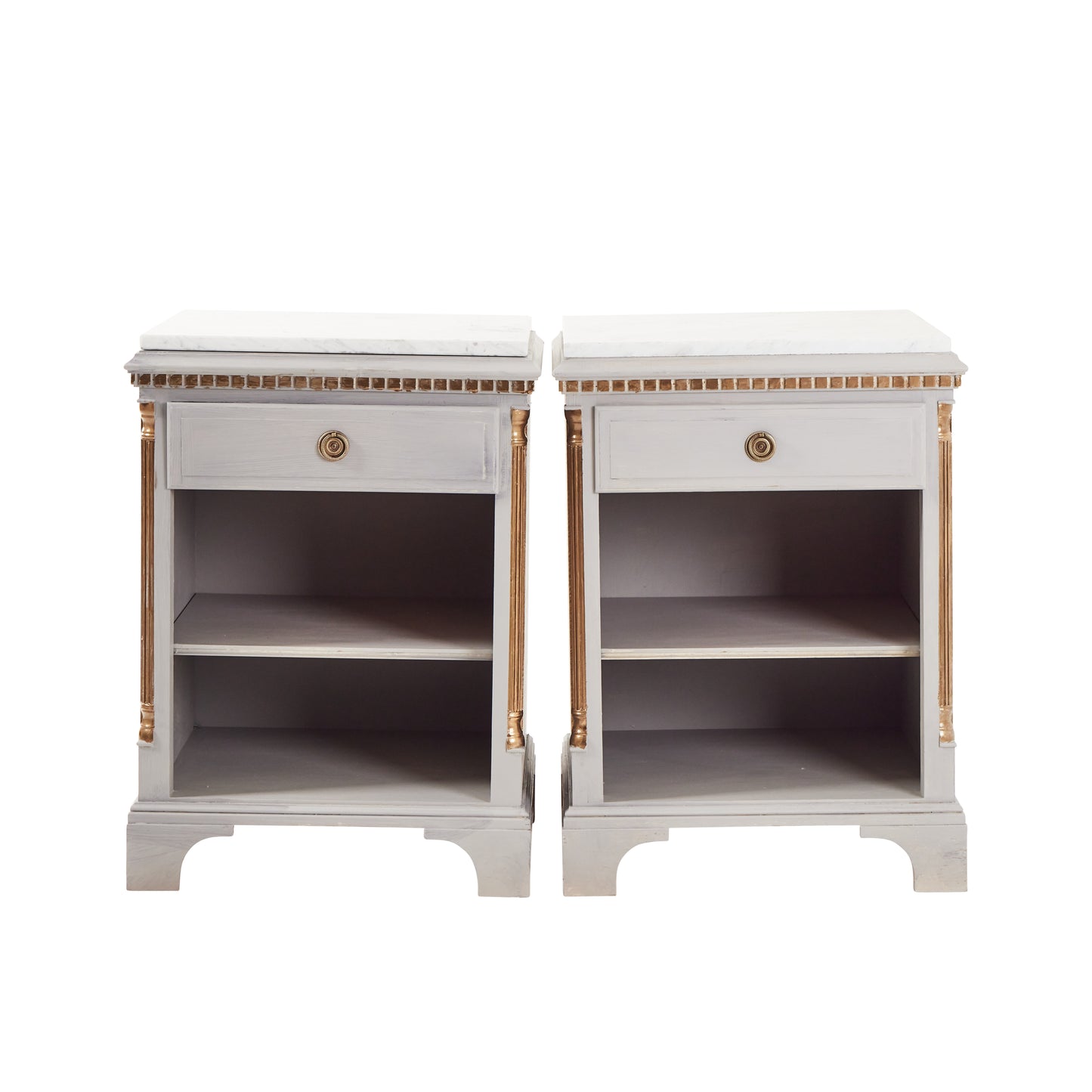 Пара прикроватных столиков Gustavian с мраморной столешницей