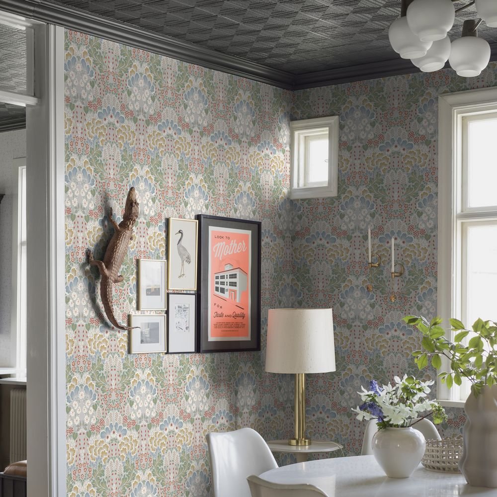 Blomstervall Wallpaper - Multi / Light - Boråstapeter - 2098 - Premier Wallcovering