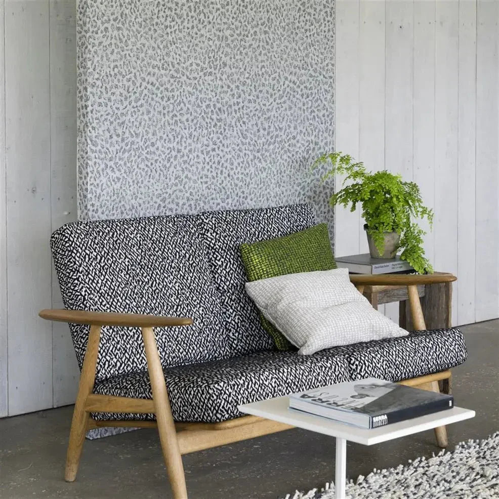 Ciottoli Wallpaper - Platinum - PDG680/01 - Designers Guild
