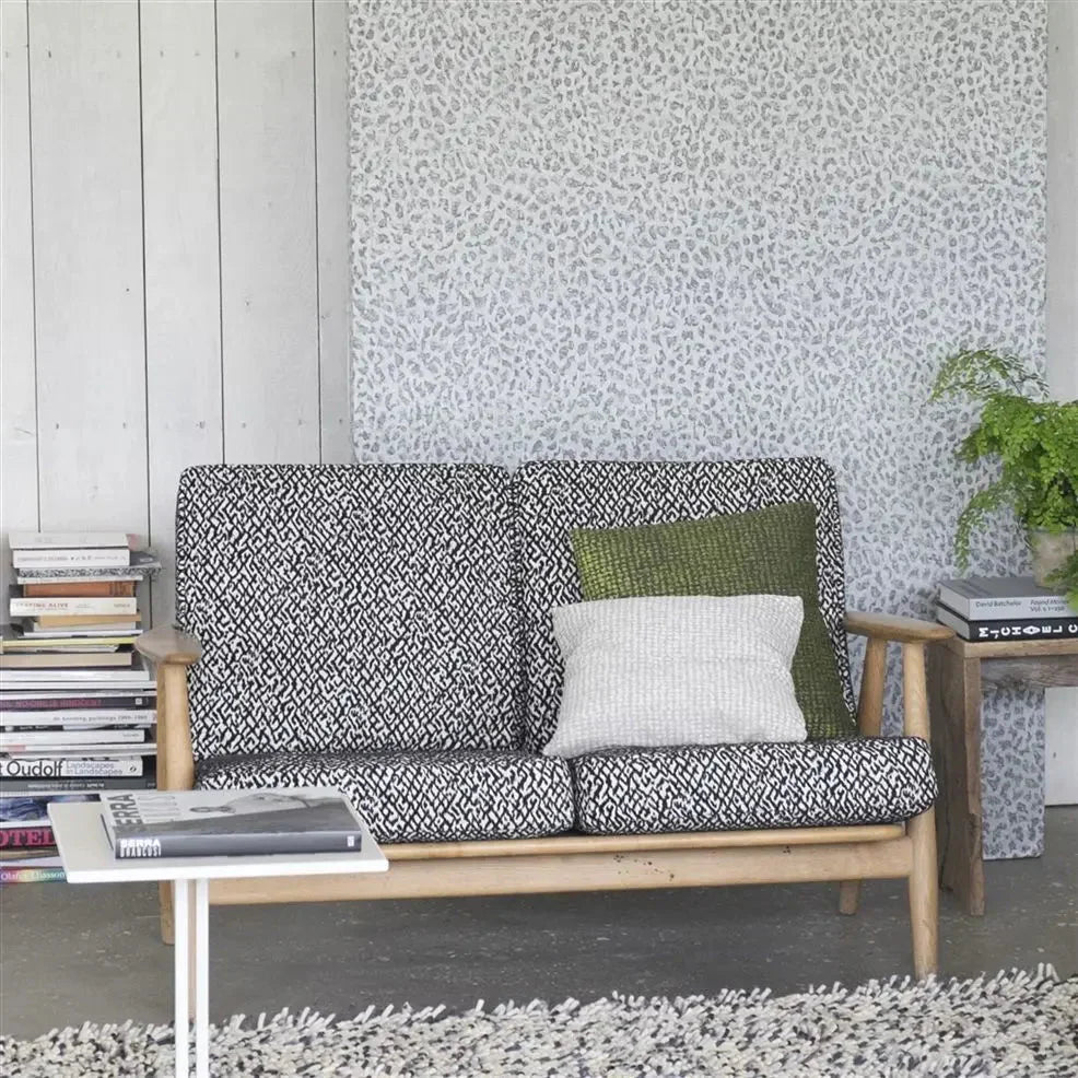 Ciottoli Wallpaper - Platinum - PDG680/01 - Designers Guild