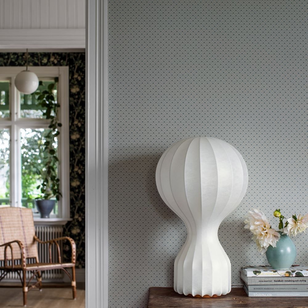 Daisy Wallpaper - Grey - Boråstapeter - 7655 - Premier Wallcovering