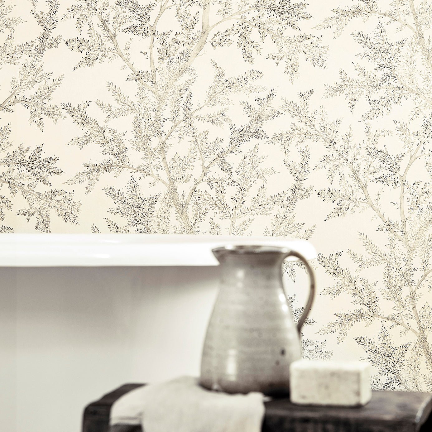 Farthing Wood Wallpaper - Silver - Sanderson - DYSI216612