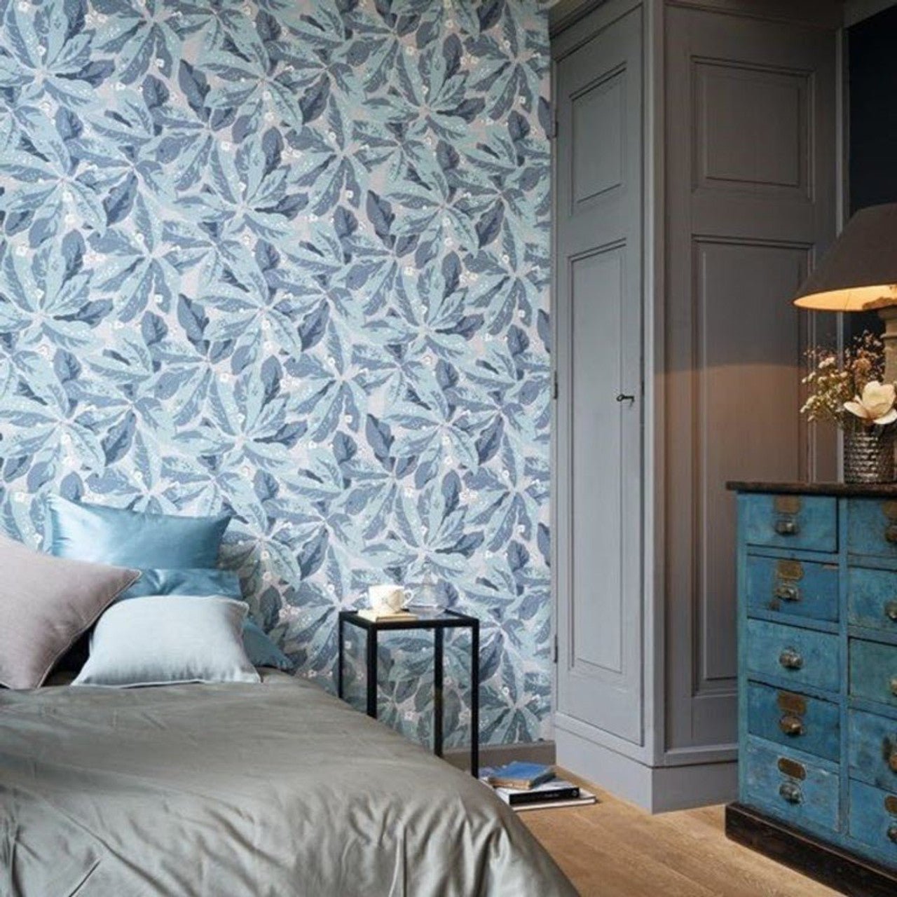 Greenery Five O'Clock Wallpaper - Bleu Celadon - Casadeco - 85796203 - Premier Wallcovering