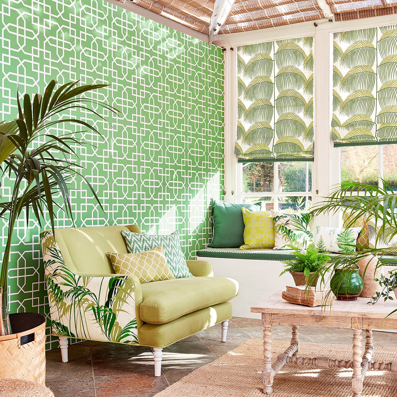Hampton Trellis Wallpaper - Botanical Green - Sanderson - DGLW216660