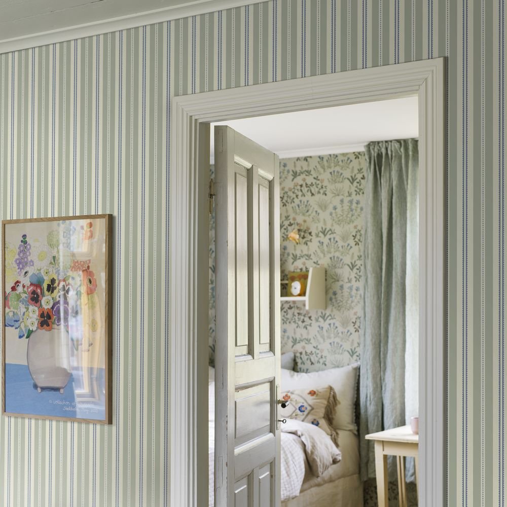 Hedda Wallpaper - Green - Boråstapeter - 5817 - Premier Wallcovering