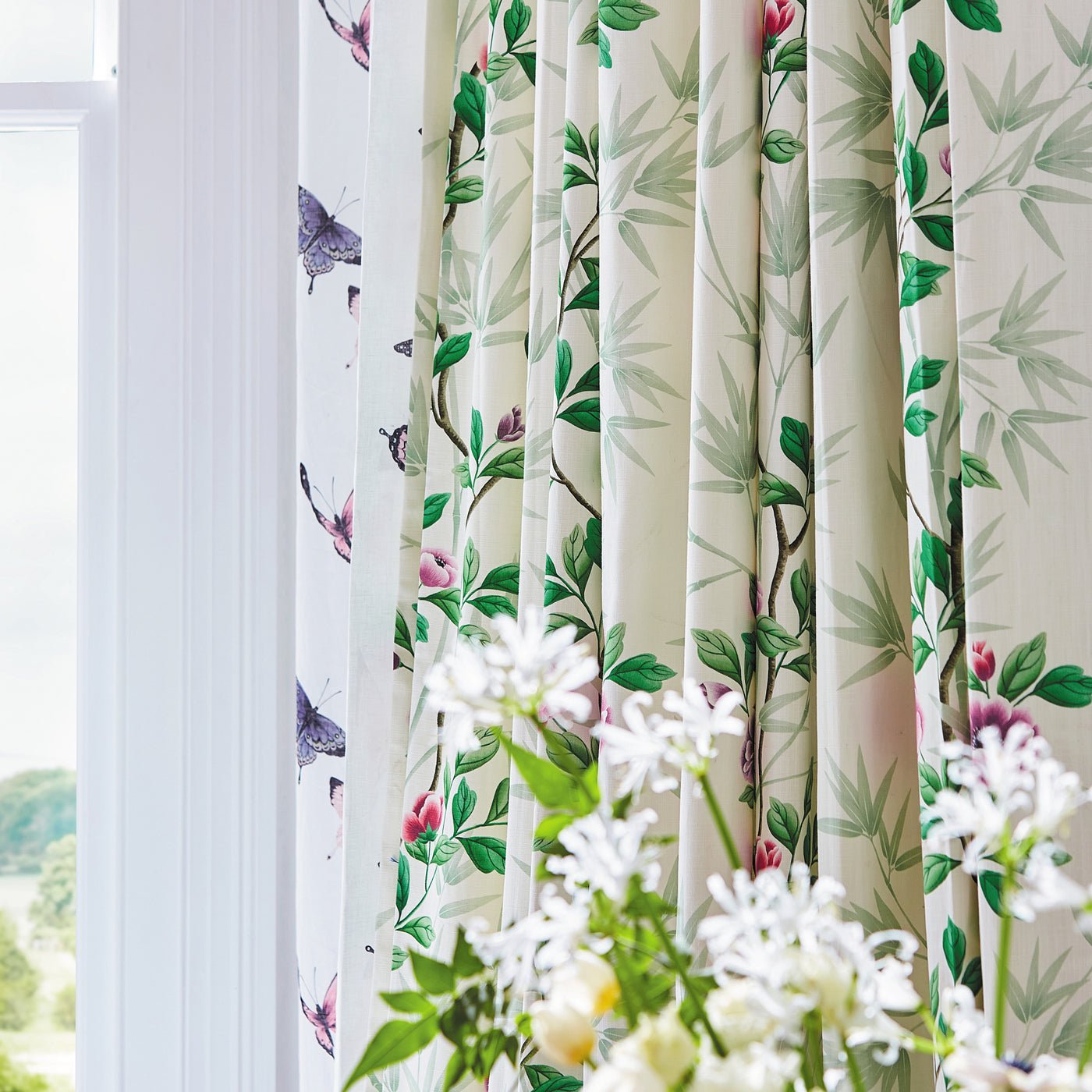 Lady Alford Wallpaper - Fig Blossom/ Magenta - Harlequin - HDHW112899 - Premier Wallcovering
