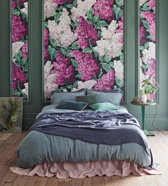 Lilac Grandiflora Wallpaper - Magenta & Blush on Charcoal - 115/15045 - Cole & Son - Premier Wallcovering