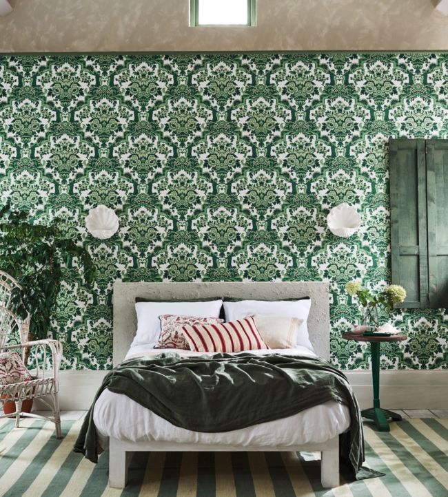 Lola Wallpaper - Forest Green on White - 117/13040 - Cole & Son - Premier Wallcovering
