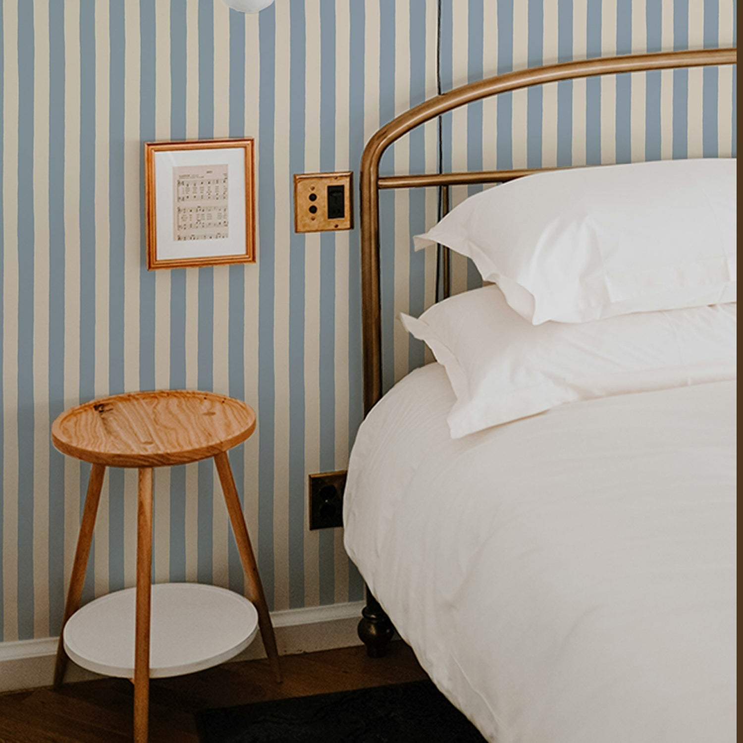 Medium Hand Painted Stripe Wallpaper - Beryl and Colethrop Cream - Josephine Munsey - MHP-072-038 - Premier Wallcovering