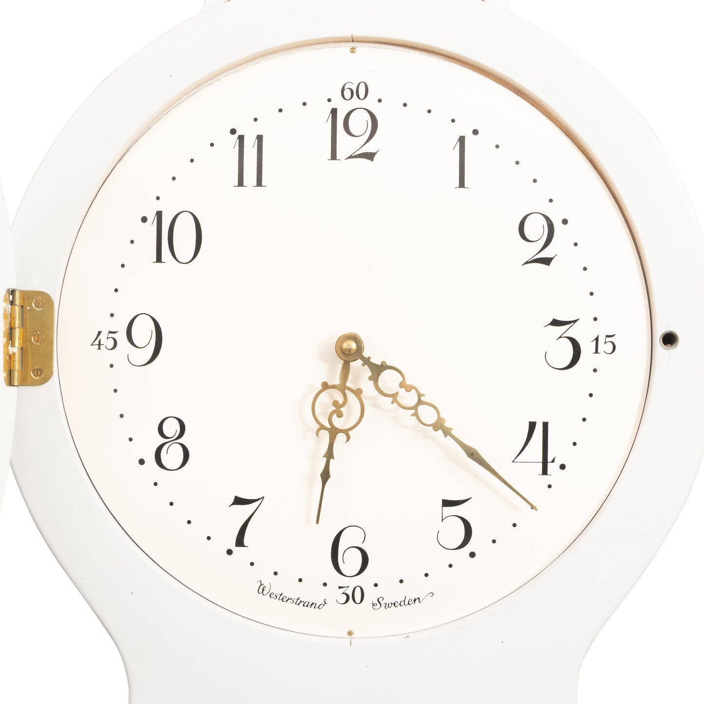 Mora Clock 33