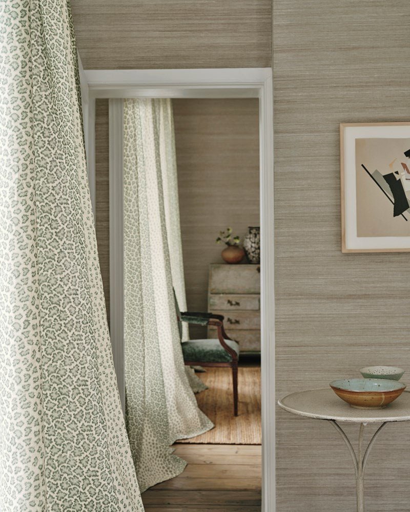 Mystic Wallpaper - Linen - Colefax & Fowler - 20482 - 02