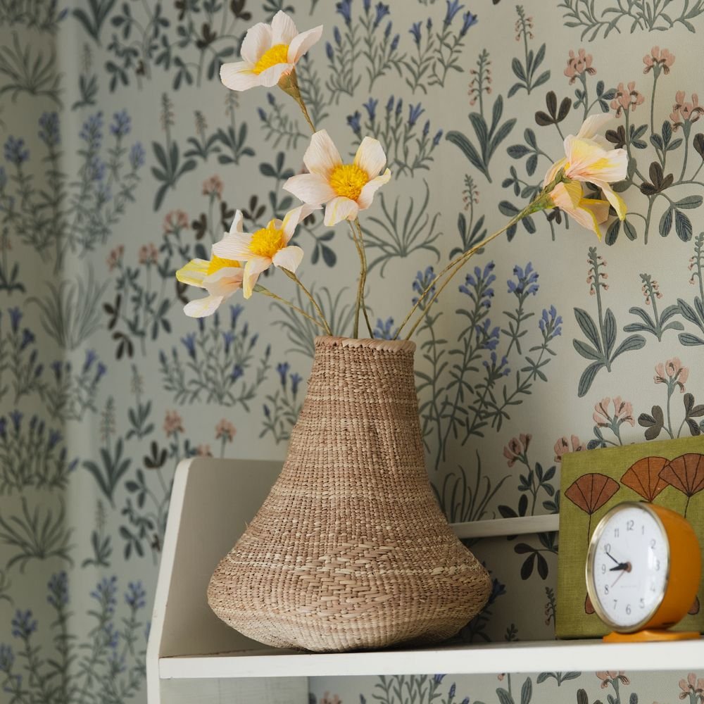 Noras Ang Wallpaper - Sage - Boråstapeter - 5801 - Premier Wallcovering