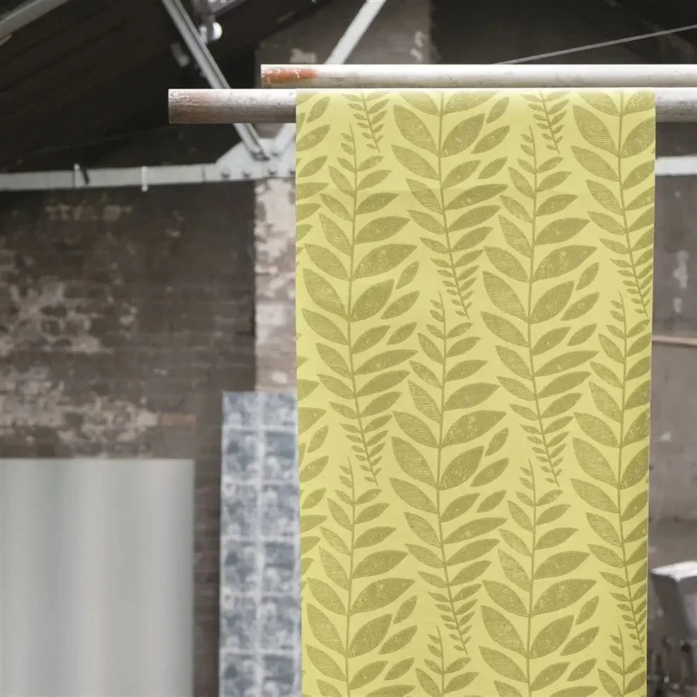 Odhni Wallpaper - Moss - P627/04 - Designers Guild