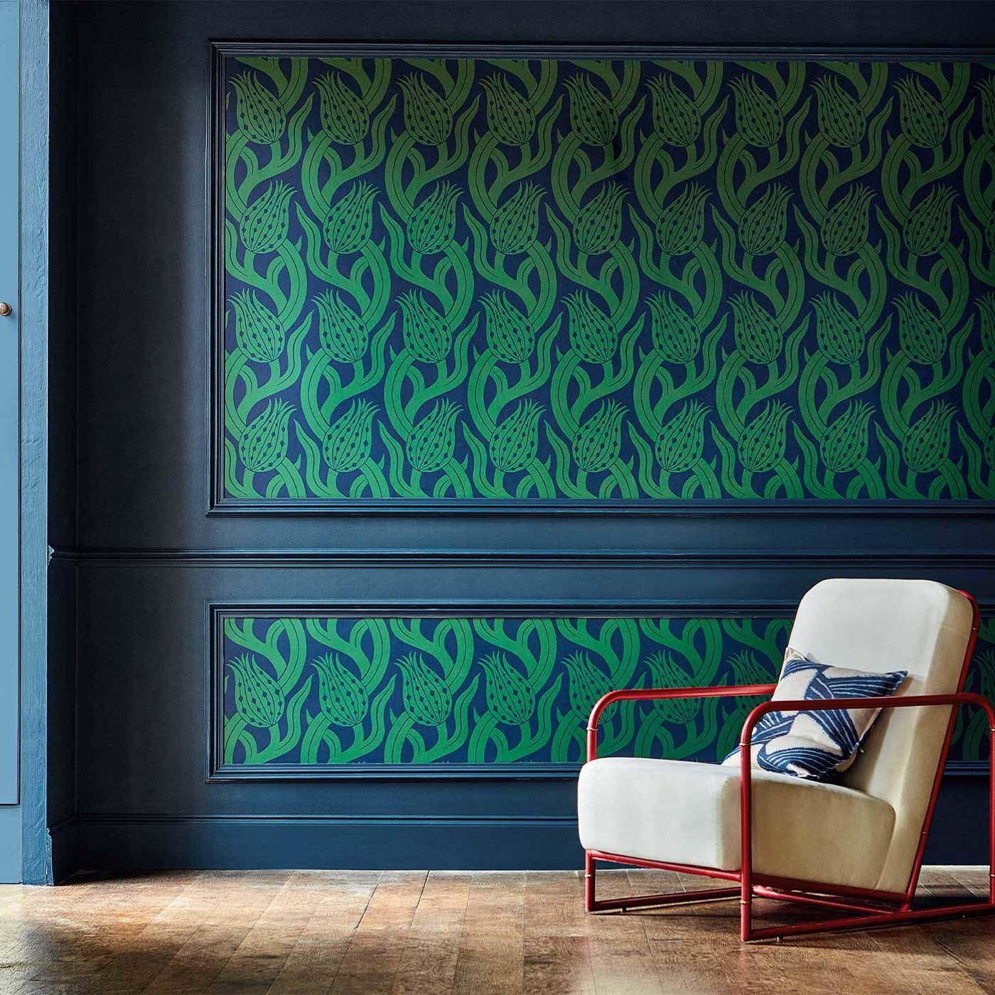 Persian Tulip Wallpaper - Poison - ZHIW312996 - Zoffany