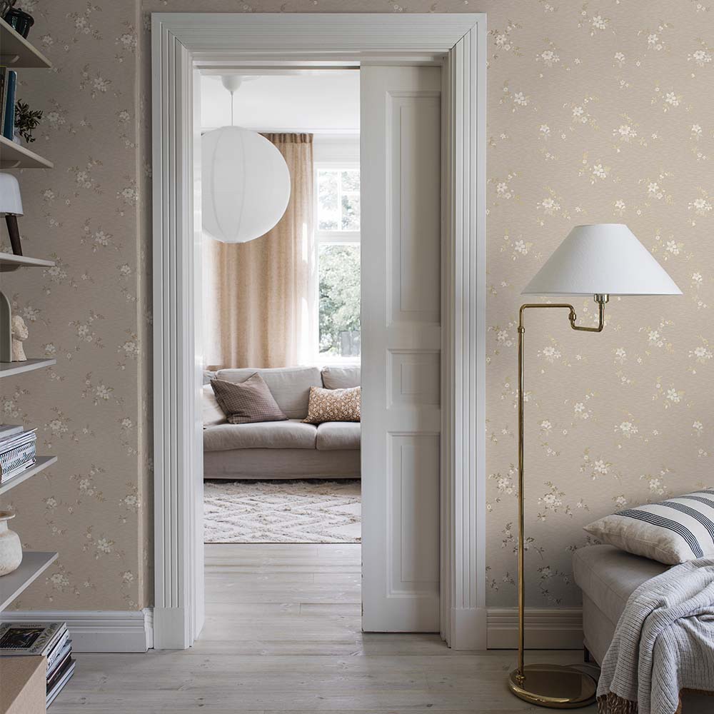 Saga Wallpaper - Almond/ Gold - Boråstapeter - 3289 - Premier Wallcovering