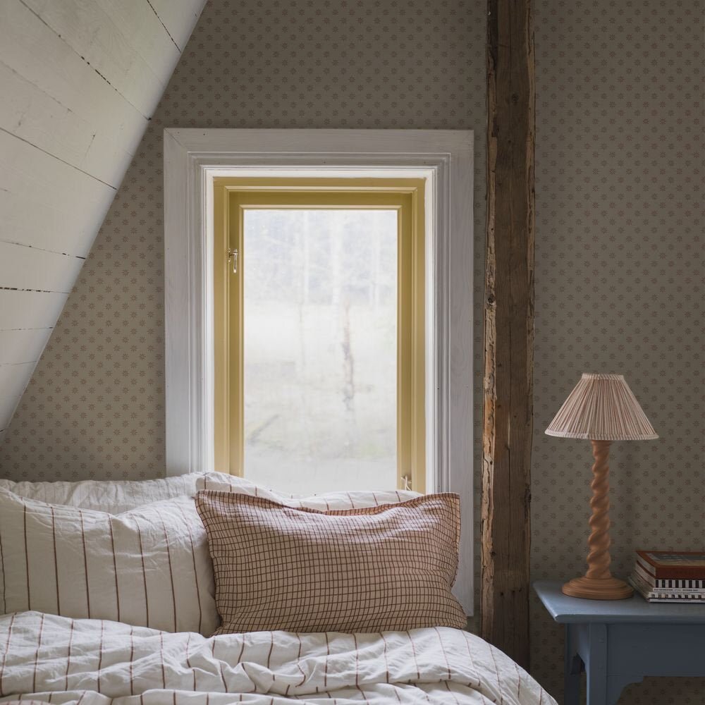 Skogsstjarna Wallpaper - Brown - Boråstapeter - 5806 - Premier Wallcovering