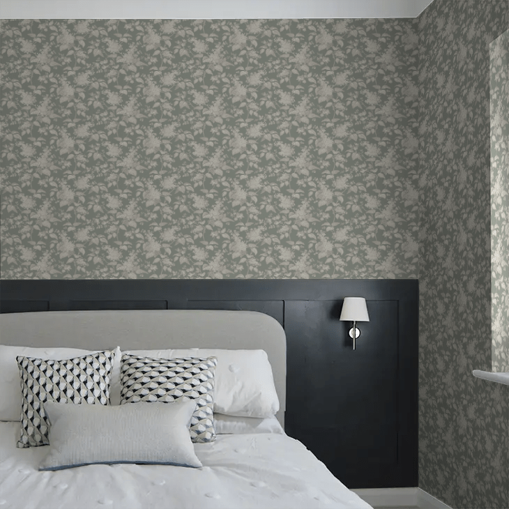 Syren Wallpaper - Dark Green - Boråstapeter - 6963 - Premier Wallcovering