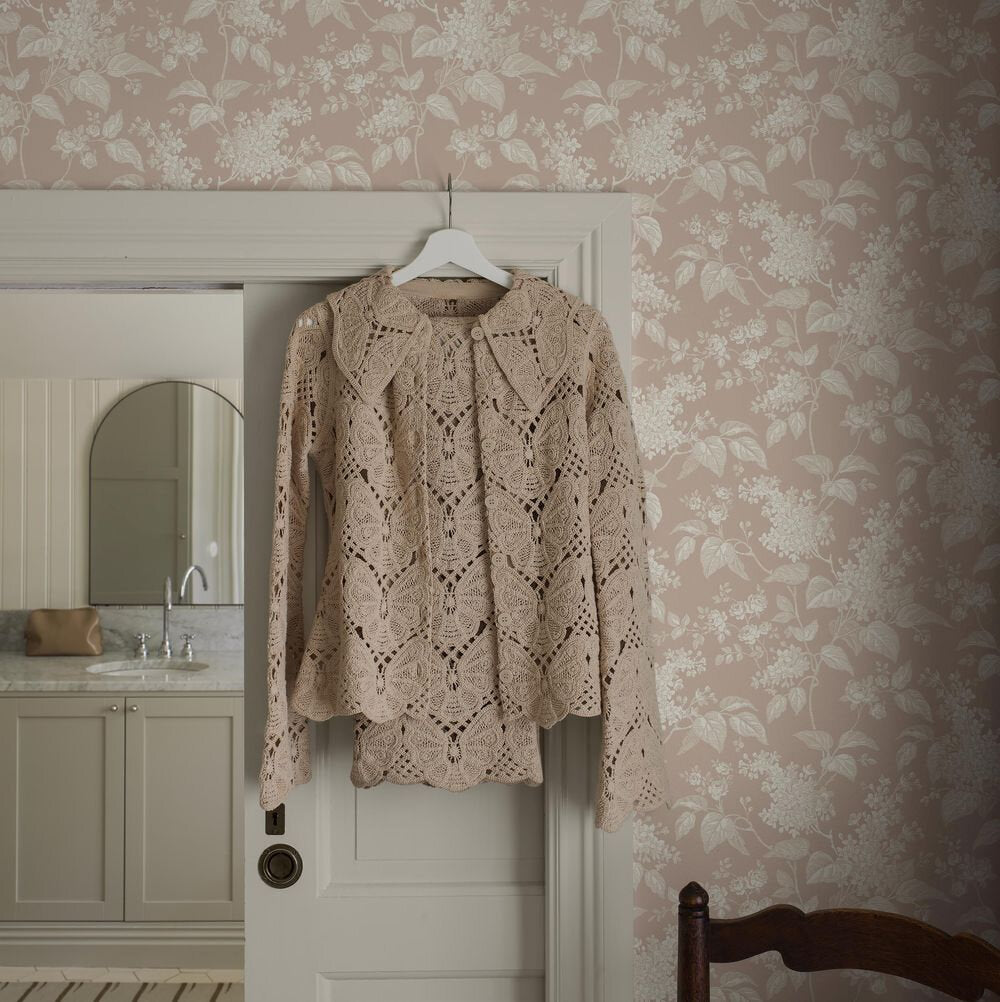 Syren Wallpaper - Blush - Boråstapeter - 6965 - Premier Wallcovering