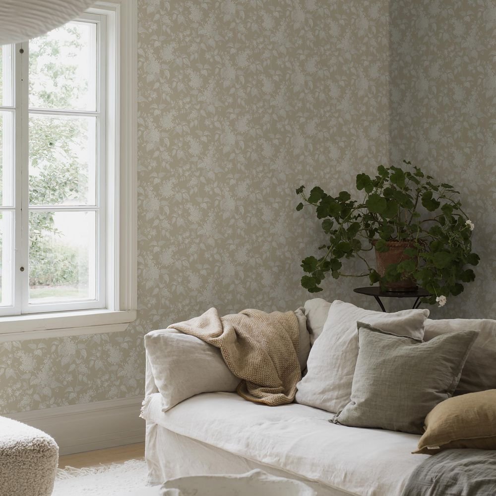 Syren Wallpaper - Beige - Boråstapeter - 6964 - Premier Wallcovering