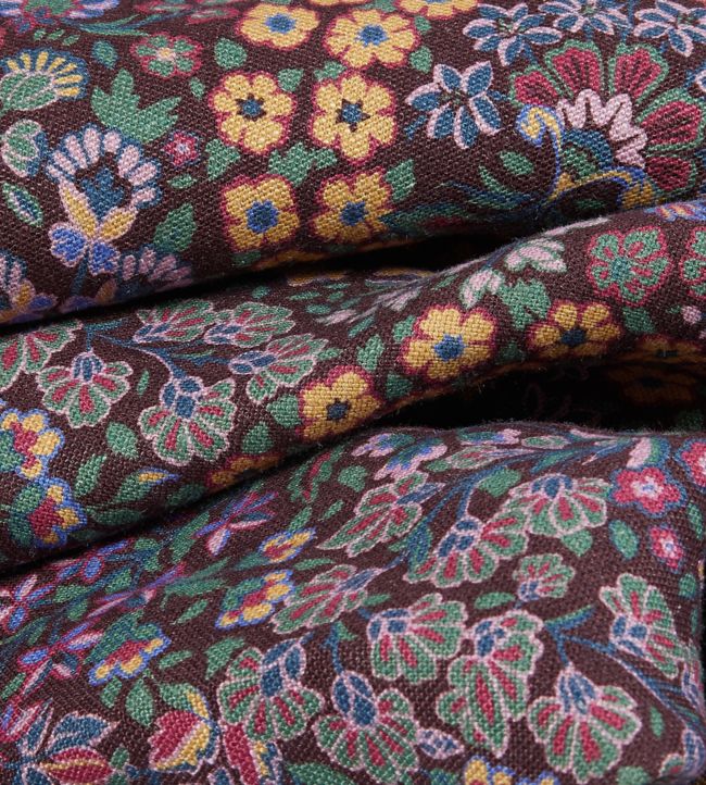 Marquess Garden in Ladbroke Linen Room Fabric - Purple