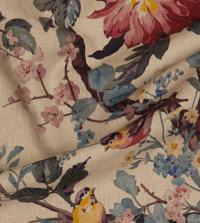 Lady Kristina Rose in Ladbroke Linen Room Fabric - Multicolor