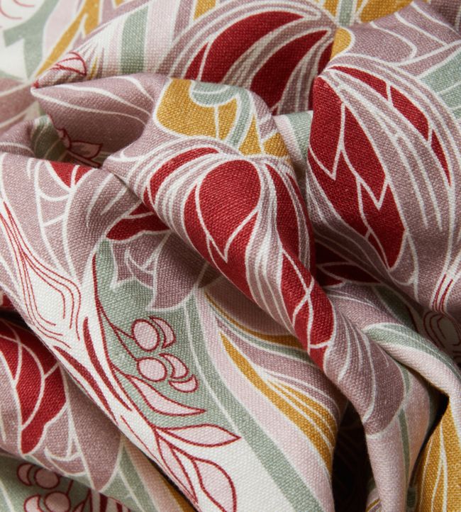 Katherine Nouveau in Emberton Linen Room Fabric - Pink
