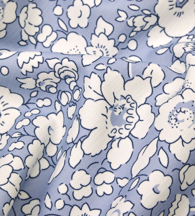 Betsy Bloom in Easton Room Fabric - Blue