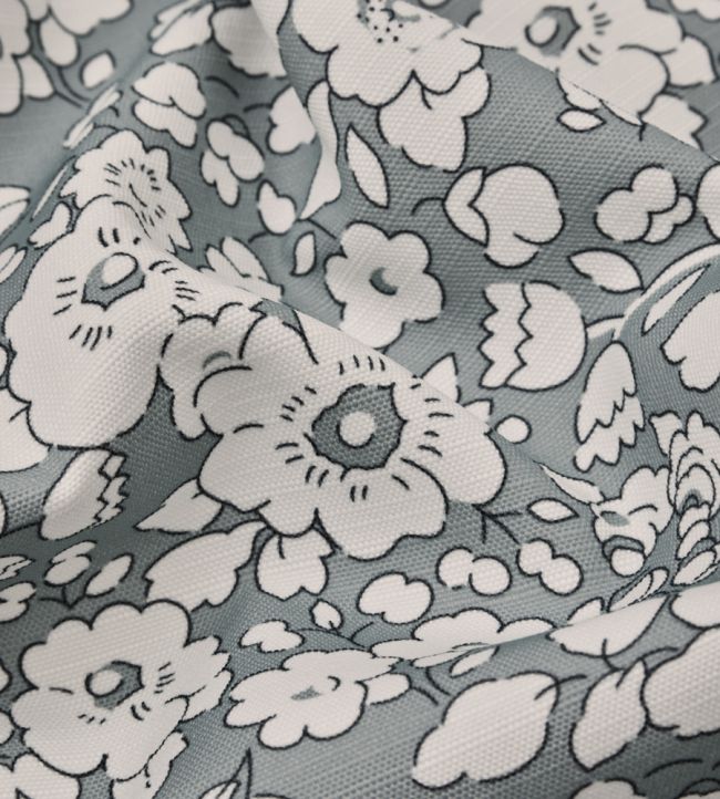 Betsy Bloom in Easton Room Fabric - Gray