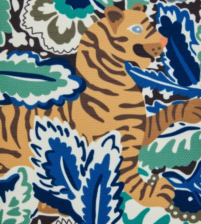 Grand Milo in Majorelle Room Fabric - Blue