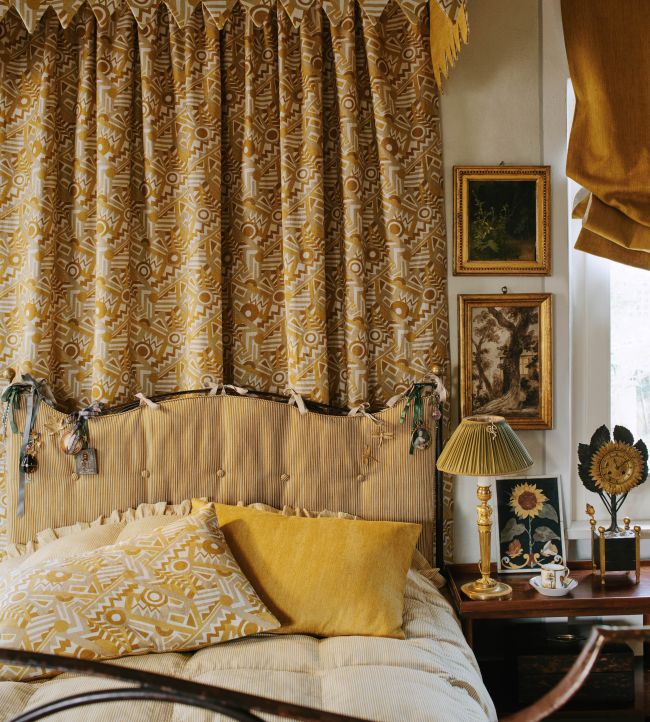 Zig Zag Linen Room Fabric - Yellow